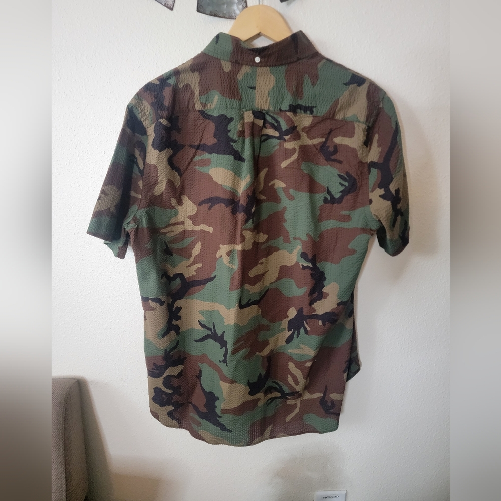 POLO RALPH LAURENMen's Classic-Fit Camo Seersucker ShirtSize Large.. - Picture 8 of 13